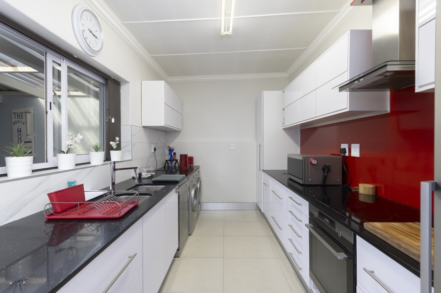 3 Bedroom Property for Sale in Strand Central Western Cape